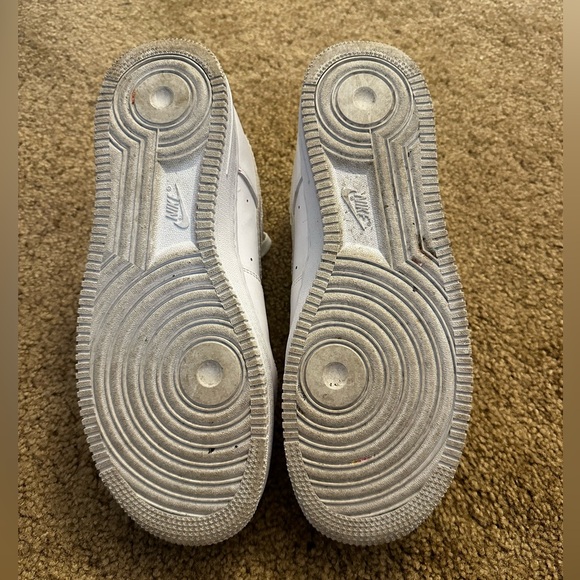 Nike Air Force 1 Holographic Iridescent - Picture 5 of 8